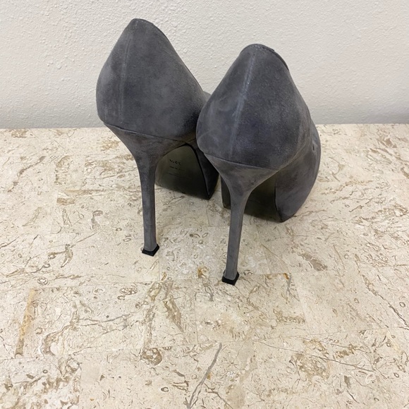 Authentic YSL suede pumps - Picture 4 of 5